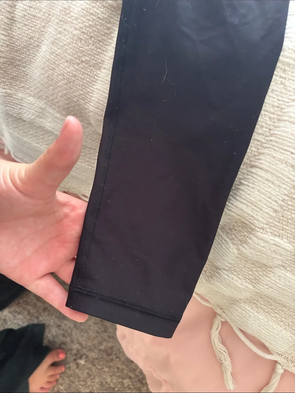 Old Navy Black High-Waist Leggings - Picture 6 of 8
